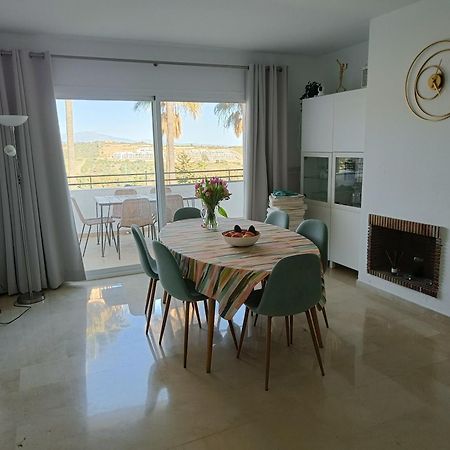 Estepona Golf Apartment Eksteriør billede