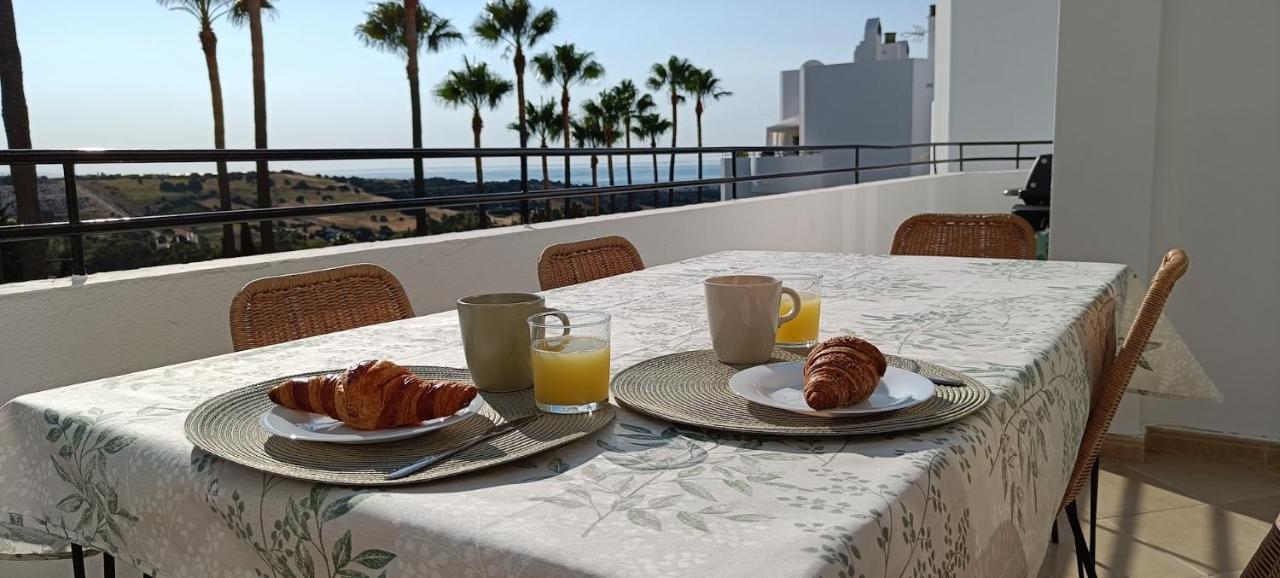 Estepona Golf Apartment Eksteriør billede