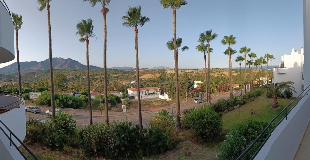 Estepona Golf Apartment Eksteriør billede